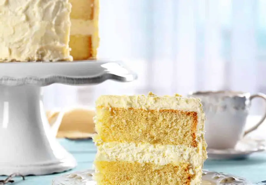 French Vanilla Cake vs Vanilla Cake