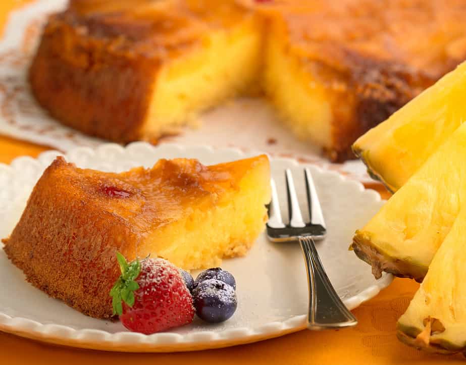 What Frosting Goes With Pineapple Cake?