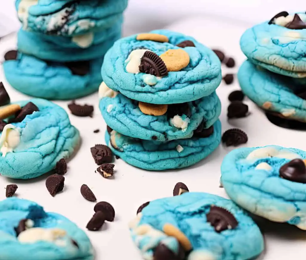 Cookie Monster Cookies (Zoomed Out)