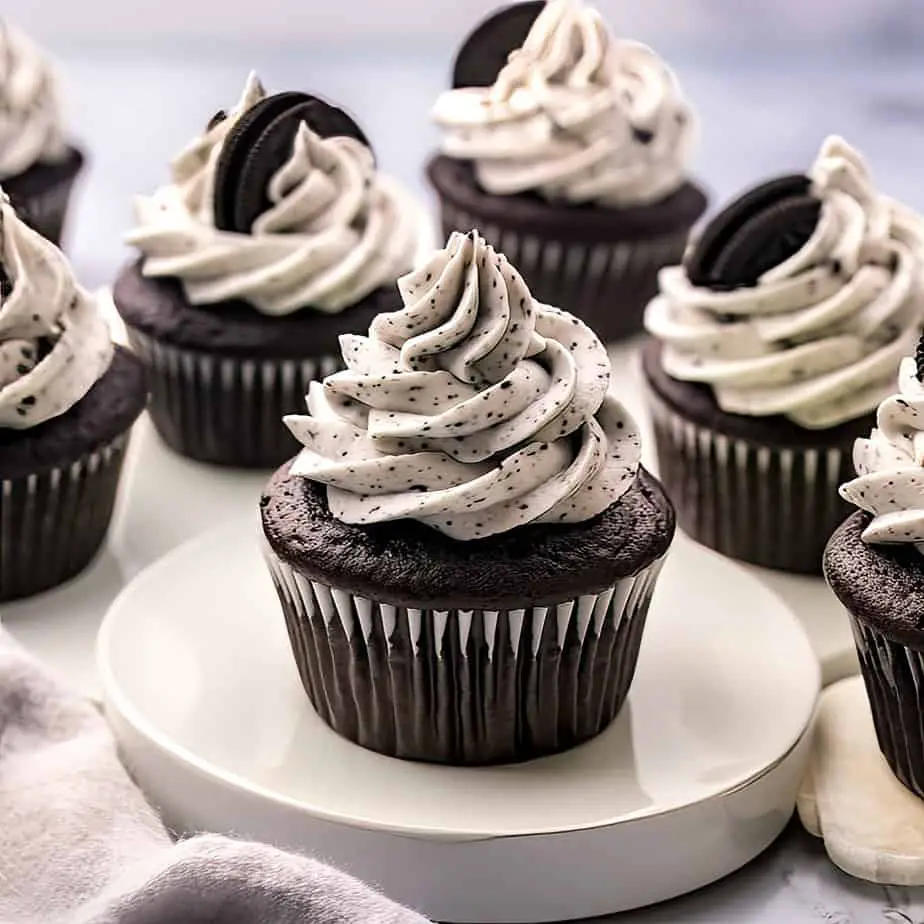 Oreo Frosting (Zoomed Out)